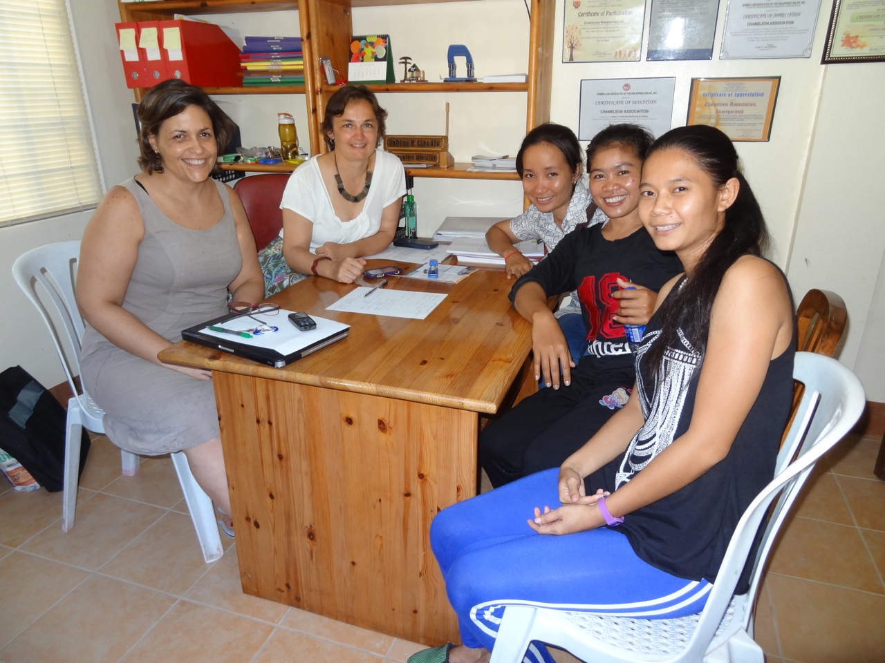 PREMIERE VISITE DE L’ASSOCIATION CAMBODGIENNE « PHARE » AUX PHILIPPINES !