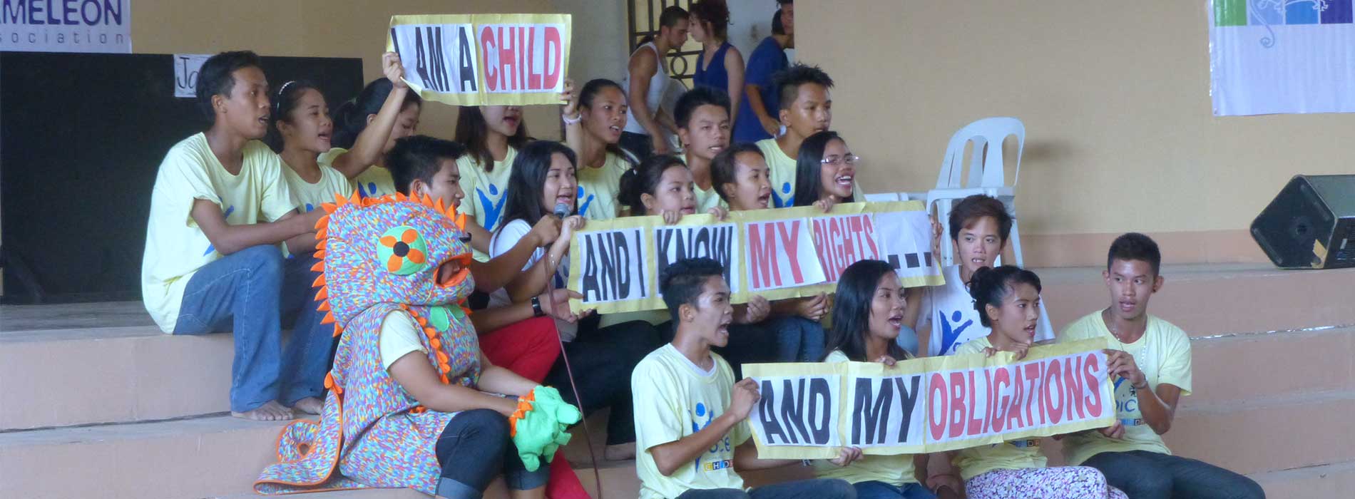 Les Ambassadeurs des droits de l’Enfant membres du Mouvement pionnier des enfants de Iloilo