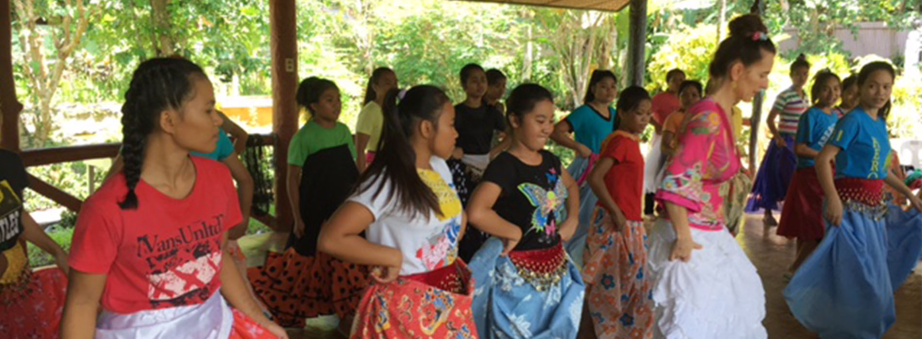 Dancers For the World : une mission de danse-thérapie auprès des jeunes filles et une belle rencontre !