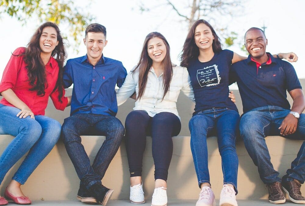 Formons 10 Jeunes Ambassadeurs de la solidarité